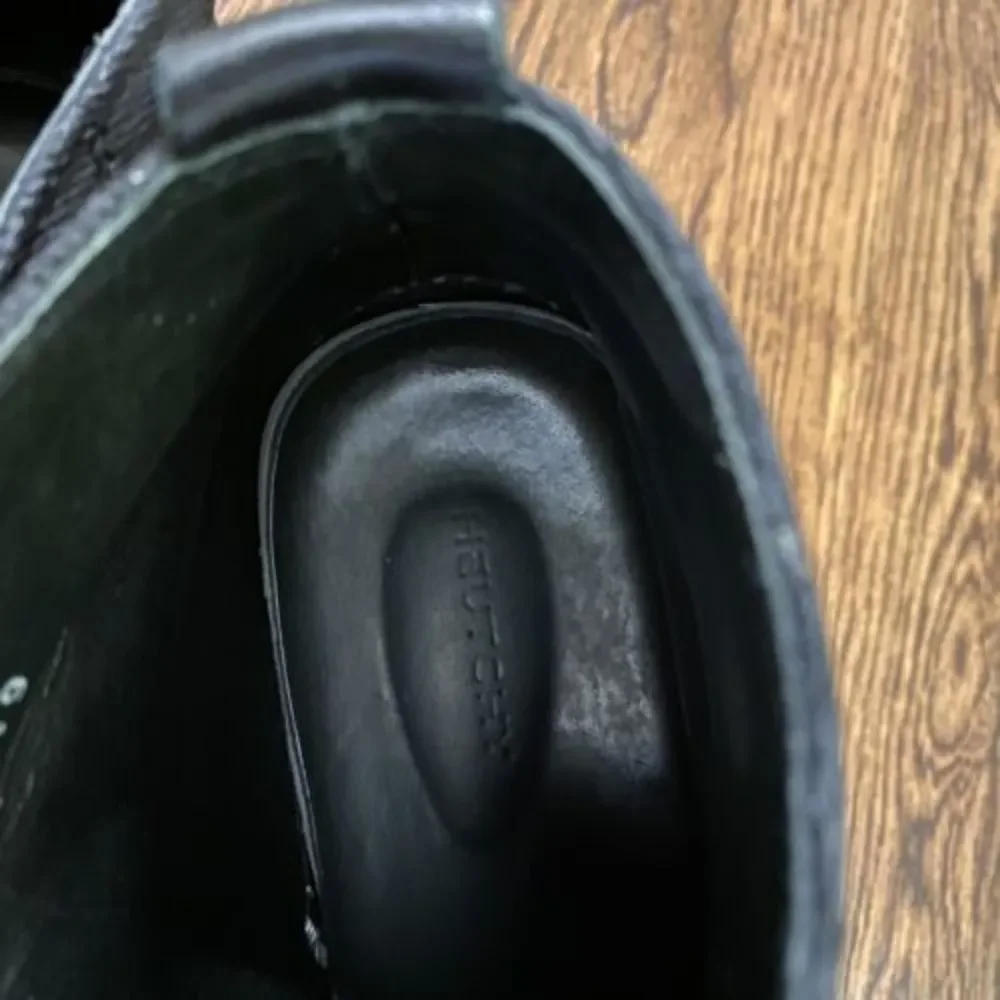 Heutchy Men’s sneaker Shoes‎ Size 9 Black Canvas